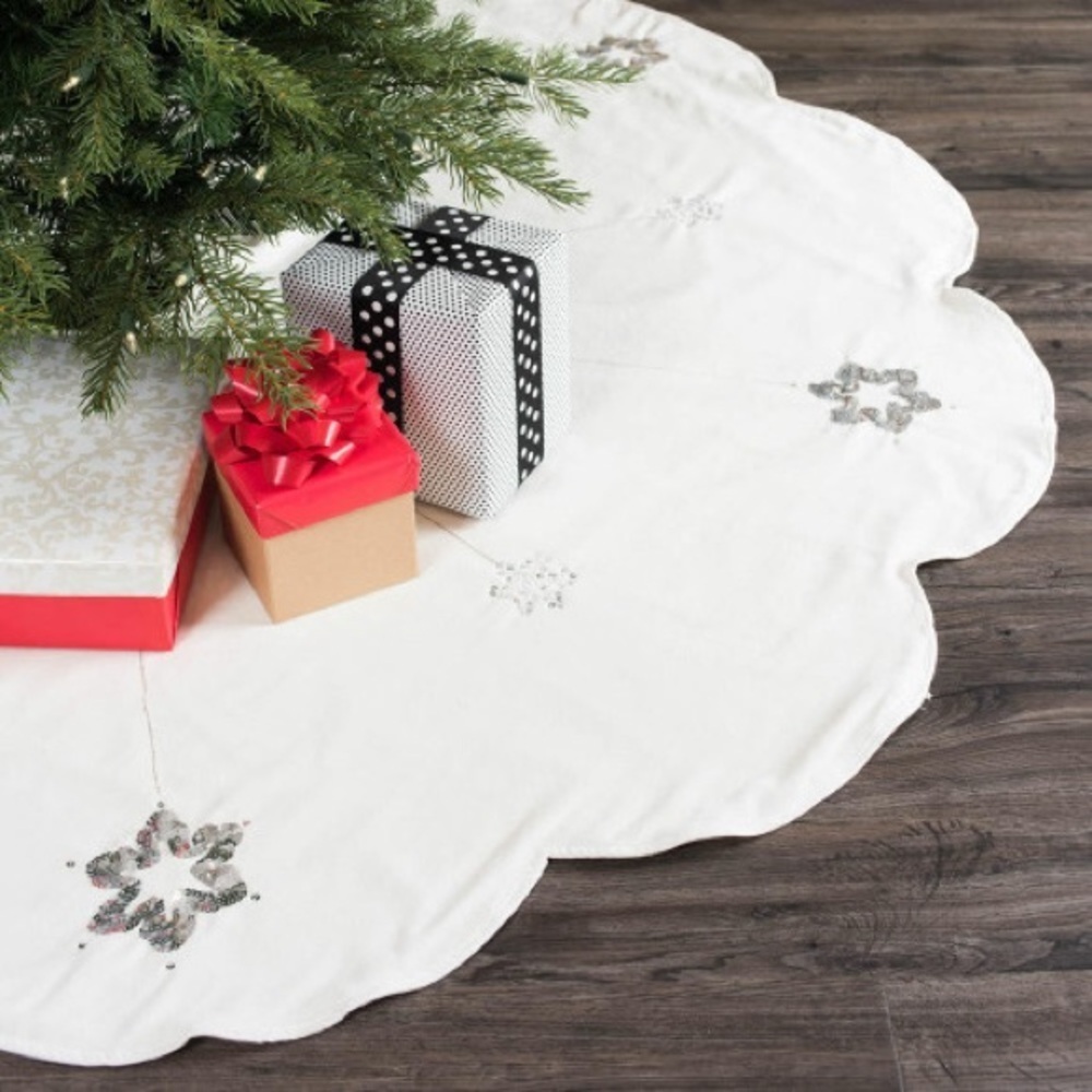 Vickerman Decorative 60" Silver Flakes Collection Christmas Tree Skirt - Picture 1 of 7